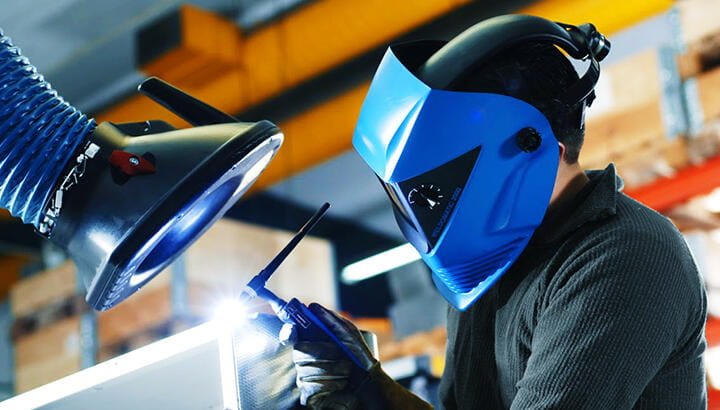 Protect your welders from dangerous welding fume and smoke with Nederman´s efficient stationary and mobile solutions for welding fume extraction.