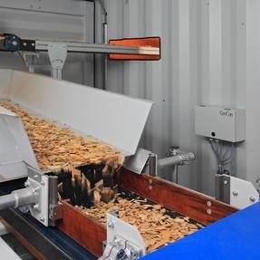 Contamination-free Wood Chips by Automatic Separation of Foreign Objects of all Sorts